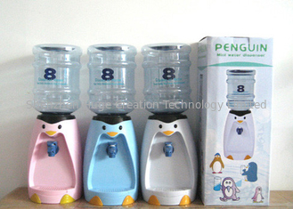 Κίνα 2,5 μικροσκοπικών Penguin νερού διανομέων μίνι νερού λίτρα διανομέων 8 ποτών κινούμενα σχέδια γυαλιών που πίνουν τα φλυτζάνια Drinkware προμηθευτής
